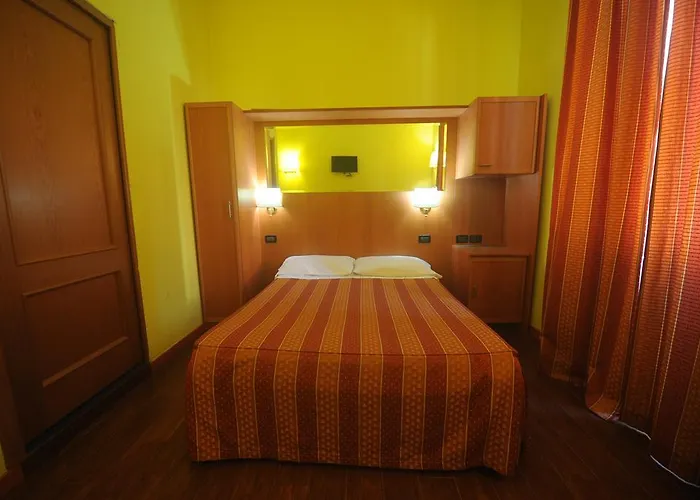 Hotel Lella 2*