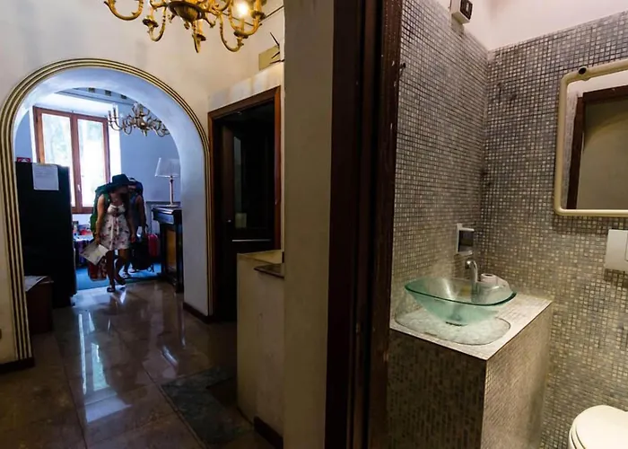 Lella Hotel